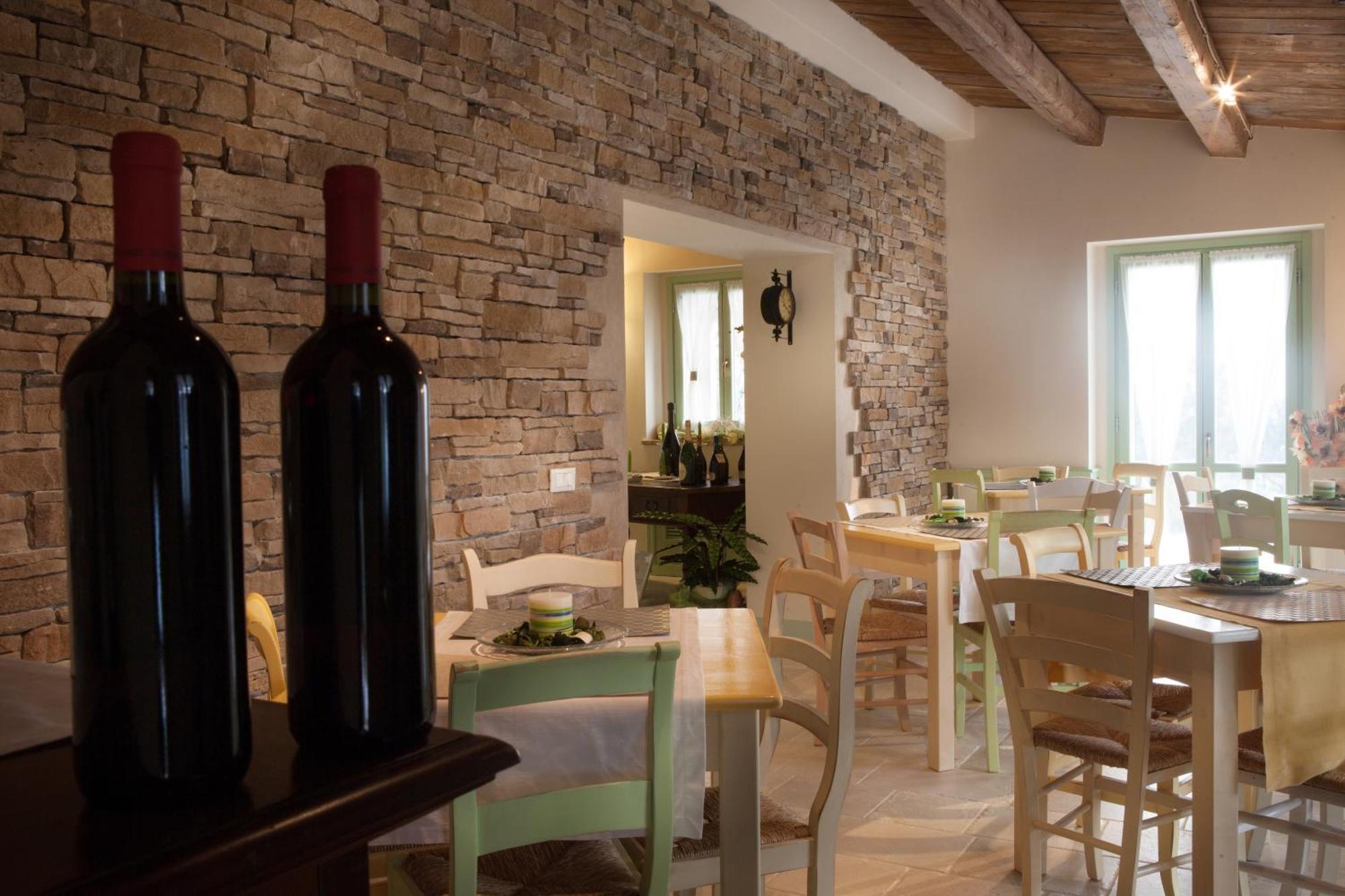 Le Maracla Country House Iesi Exterior photo