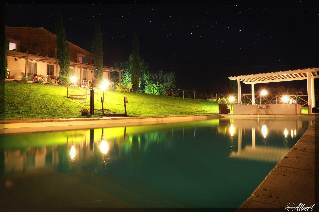 Le Maracla Country House Iesi Exterior photo