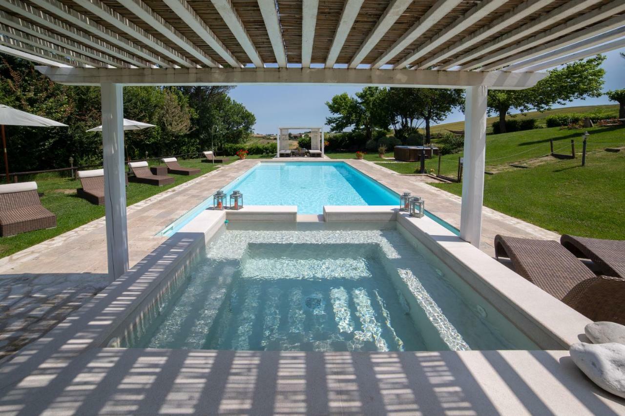 Le Maracla Country House Iesi Exterior photo
