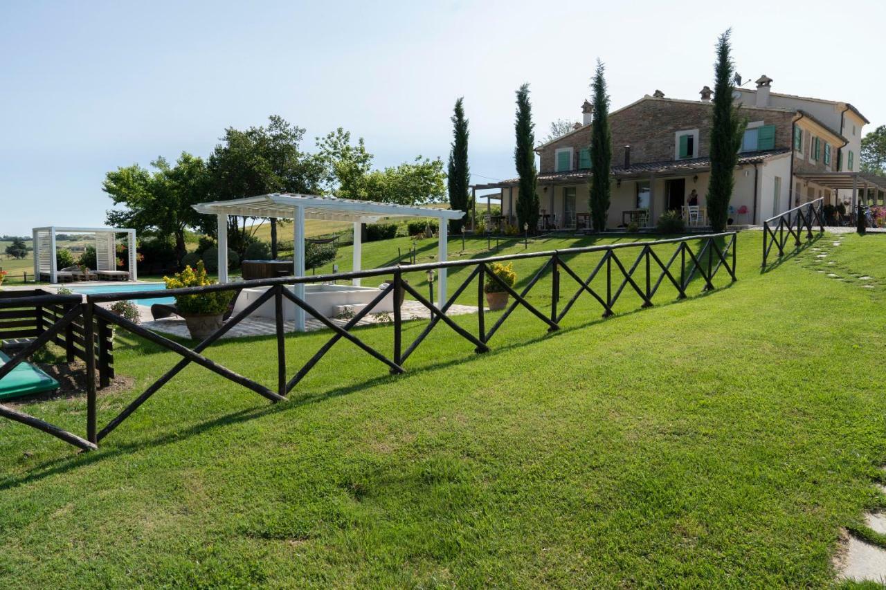 Le Maracla Country House Iesi Exterior photo