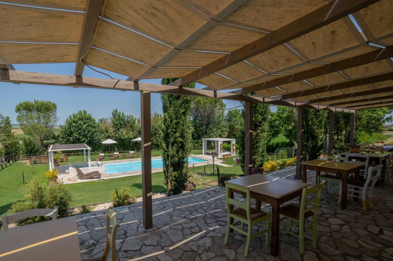 Le Maracla Country House Iesi Exterior photo