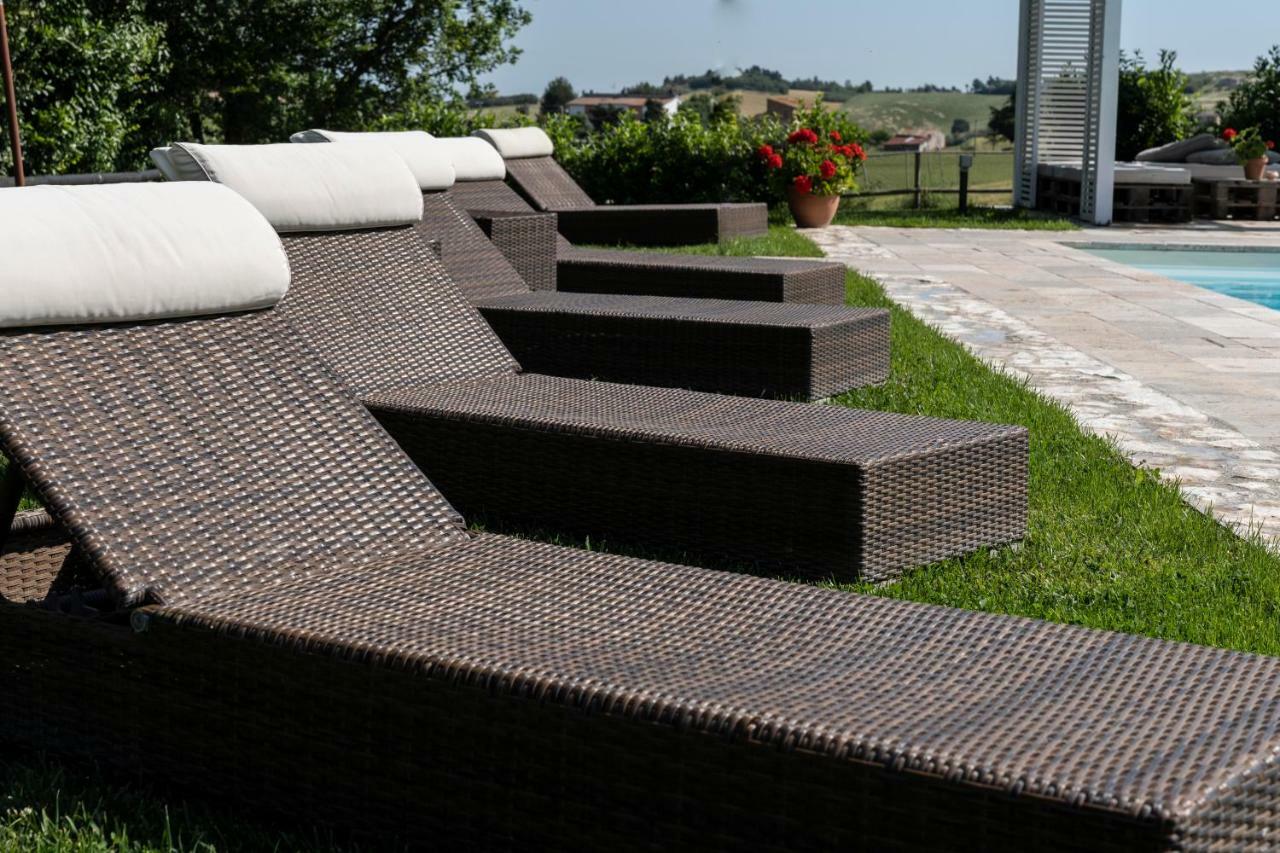Le Maracla Country House Iesi Exterior photo