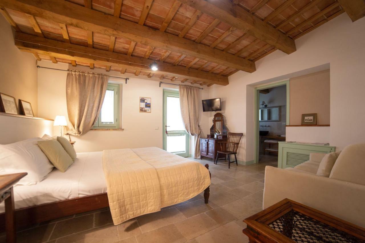Le Maracla Country House Iesi Exterior photo