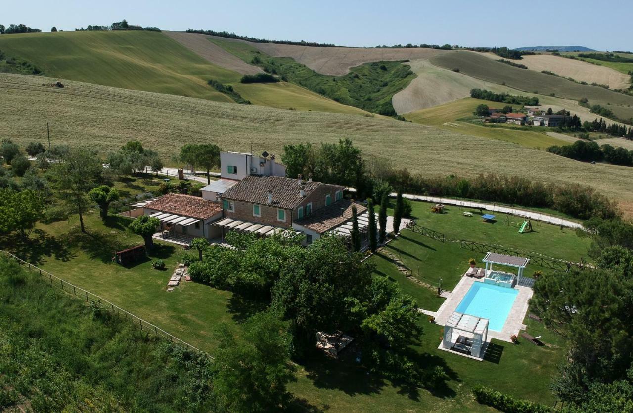 Le Maracla Country House Iesi Exterior photo