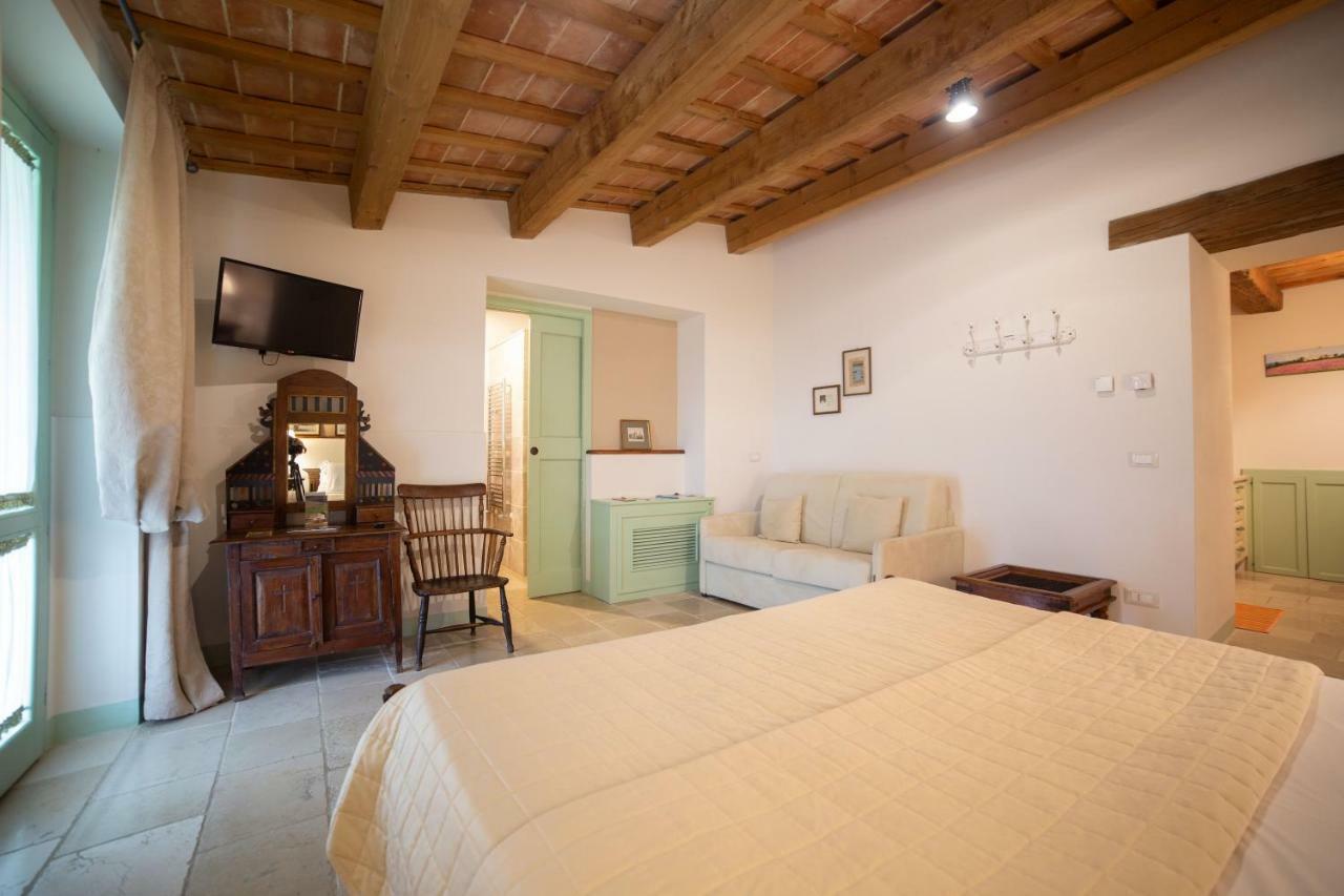 Le Maracla Country House Iesi Exterior photo